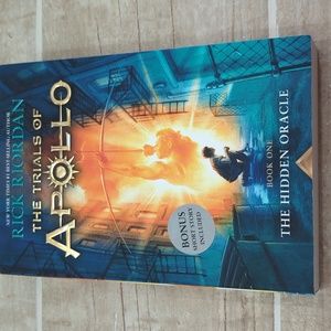 Nwt- book one of the trials of Apollo. The hidden Oracle.